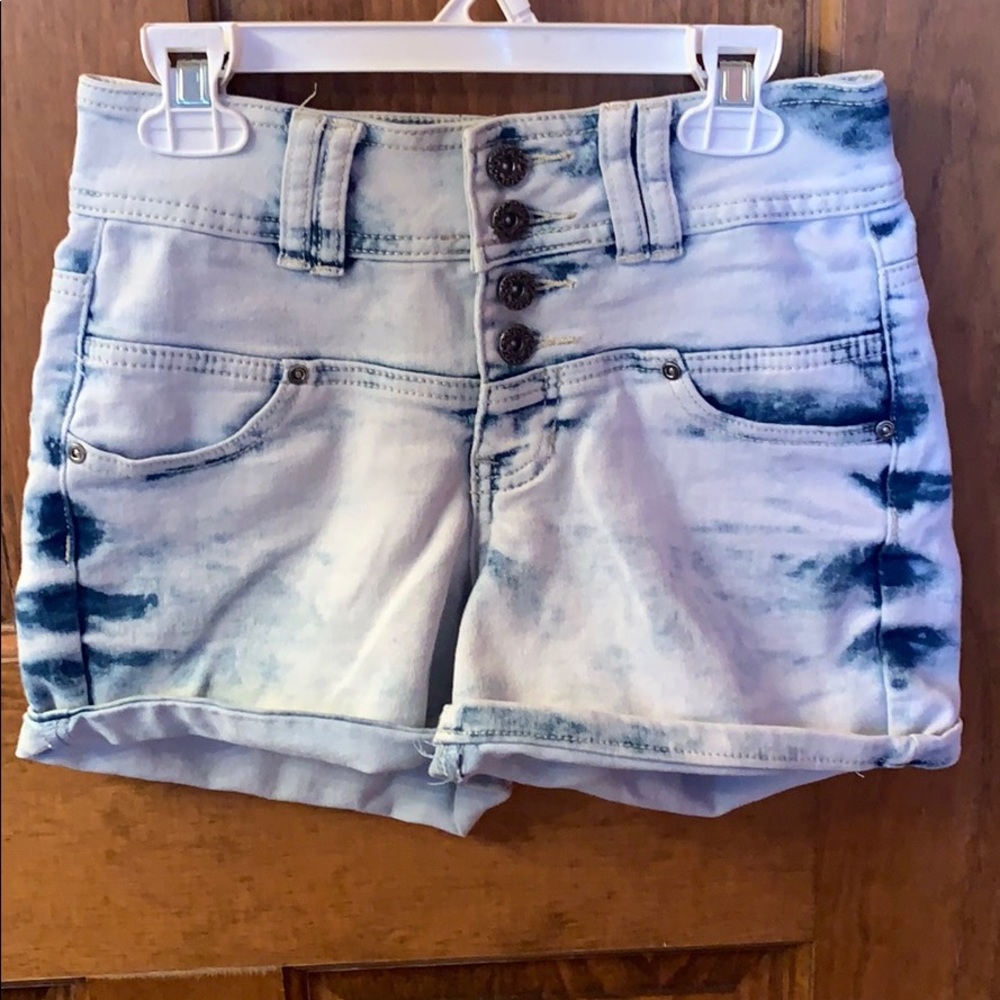 Blue spice light washed high wasted jean shorts